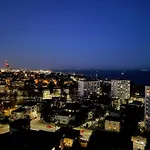 아파트 Riviera Hills *